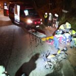 Colisão entre moto e dois carros deixa motociclista ferido em Brusque