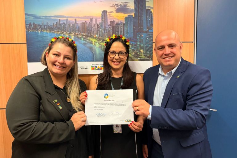 Brusque entra para o Mapa Nacional do Turismo com certificado entregue em Brasília