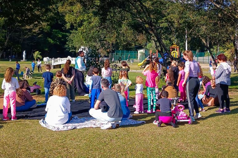 Parque das Esculturas Ilse Teske recebe nova edição de contação de histórias neste domingo (7)
