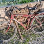 Colisão entre carro e bicicleta deixa ciclista ferido em Brusque