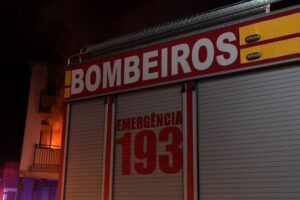 Incêndio em apartamento mobiliza operação de resgate em Balneário Camboriú