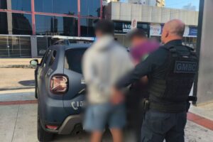 Bêbados são presos após agredir gari em Balneário Camboriú