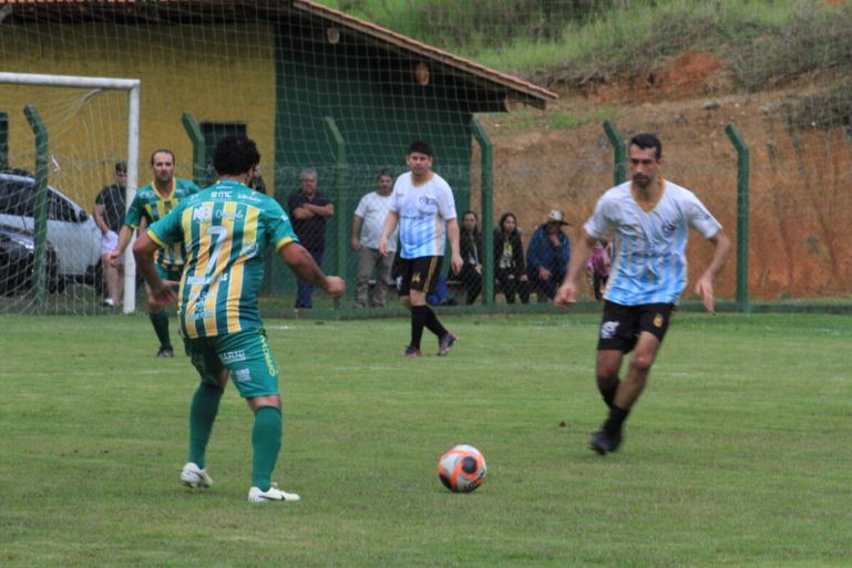 Municipal de Botuverá tem goleadas, mudanças na tabela e semifinal definida