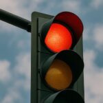 Em Brusque, semáforos inteligentes irão identificar vias com maior movimento em tempo real