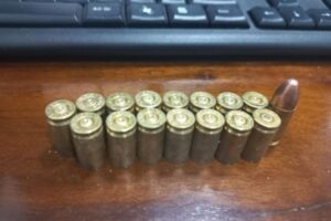 Disparo de arma de fogo termina em perseguição e acidente no Alto Vale do Itajaí