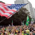 Ato pró-Bolsonaro une governadores e parlamentares de direita em São Paulo