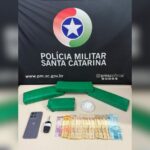 Polícia Militar apreende quase 3 kg de maconha e cocaína em abordagem na BR-101