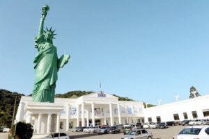 Havan celebra Dia do Cliente com ações na loja de Brusque e postos de combustíveis