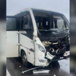 Micro-ônibus da Prefeitura de Paulo Lopes se envolve em acidente com 17 feridos em Palhoça