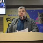 Cacá Tavares reconhece trabalho da FME e informa pregão para manutenção do telhado da Arena