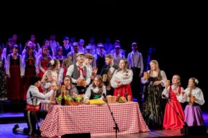 Espetáculo do Coro e Teatro da UNIFEBE celebra os 150 anos da imigração italiana