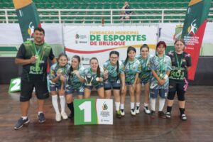 Finais do futsal infantil movimentam a Arena Brusque nos Jogos Escolares