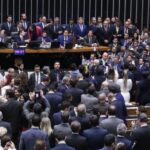 Câmara dos Deputados aprova urgência para projeto de anistia 