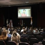 Fé e emoção: Devotos acompanham canonização de Carlo Acutis
