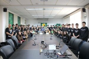 Integra ACIBr: Cerca de 450 alunos de terceirão visitaram a entidade