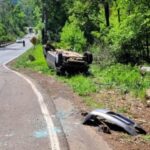 Jovem de 19 anos morre após colisão com carro estacionado em ponto de ônibus em SC