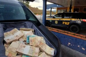 Homem é preso com R$ 123 mil em dinheiro sem comprovação de origem