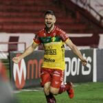 Fim de uma era: zagueiro Everton Alemão anuncia saída do Brusque Fim de uma era: zagueiro Everton Alemão anuncia saída do Brusque