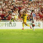 Brusque vive 12 minutos de sonho, mas Náutico garante acesso com gol polêmico