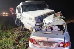 Colisão entre carro e caminhão na BR-470 deixa um morto no Vale do Itajaí