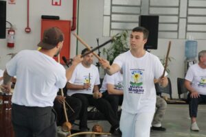 Apae Brusque celebra 25 anos de capoeira especial na entidade