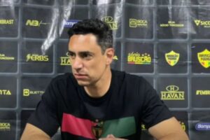 Bernardo Franco deixa o Brusque FC e é anunciado como novo técnico do Botafogo-PB