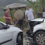Colisão entre automóveis deixa pessoa ferida na cabeça em Guabiruba