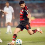Flamengo mostra raça e garante presença na final da Libertadores Flamengo mostra raça e garante presença na final da Libertadores