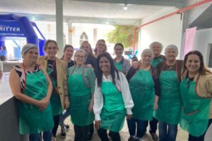 Feira do Bairro reúne serviços de saúde, solidariedade e diversão no bairro Santa Luzia