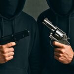 Criminosos mascarados e armados invadem cancha e rendem frequentadores em Brusque