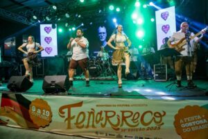 Programação da Fenarreco continua nesta quinta-feira (16)