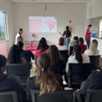 Servidoras da SAMAE recebem palestra em alusão ao Outubro Rosa
