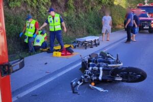 Motociclista fica ferido em colisão com carro na Rodovia Ivo Silveira, em Gaspar