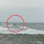 VÍDEO: Homem é resgatado em alto-mar após ser arremessado de embarcação em SC