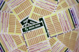 Mega-Sena acumula e prêmio principal vai para R$ 27 milhões