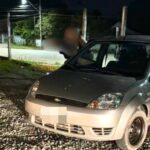 Trio é pego com carro furtado em Blumenau Trio é pego com carro furtado em Blumenau