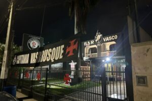 Capitania VasBrusque celebra 5 anos com costelaço, shows e presença do Menino Gui