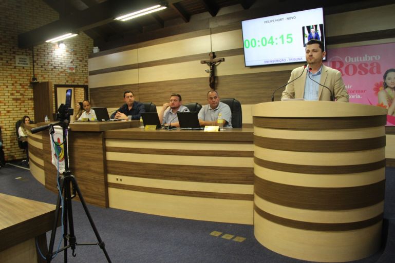 Vereador Choca a Web ao Revelar Raízes Familiares e Homenagear Adventistas em Brusque!