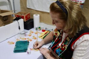 Conheça a técnica de pintura Bauernmalerei que encanta visitantes da 38ª Fenarreco