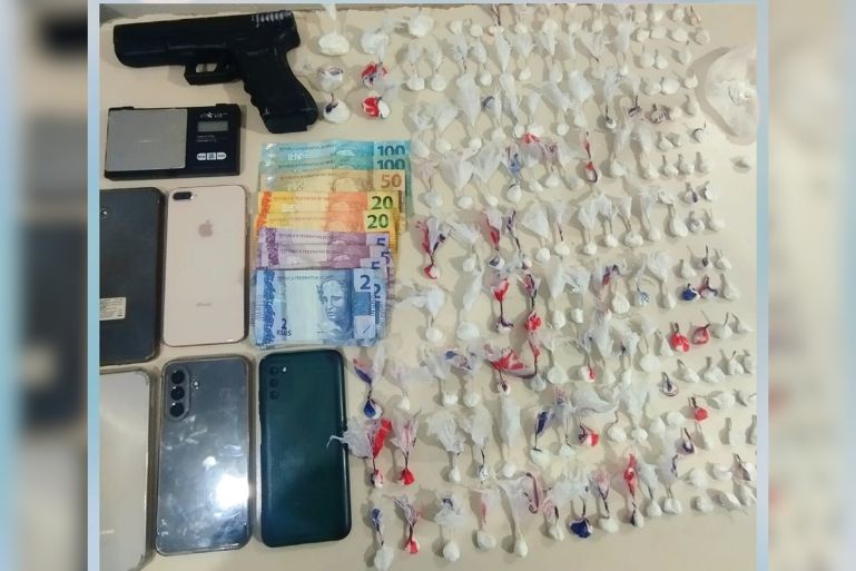 Tráfico em bar: casal é preso com drogas e simulacro em Porto Belo