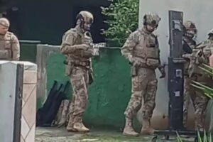 Mulher de 22 anos é libertada após ser mantida refém pelo namorado em Joinville