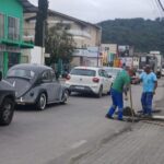 Ruas de Águas Claras passam por limpeza preventiva de bocas de lobo Ruas de Águas Claras passam por limpeza preventiva de bocas de lobo