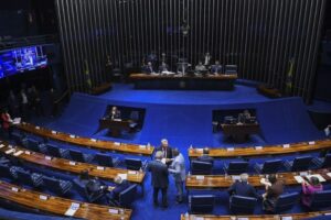 Congresso aprova isenção do IR por tempo indeterminado