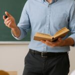 Professor brasileiro perde 21% do tempo de aula para manter disciplina