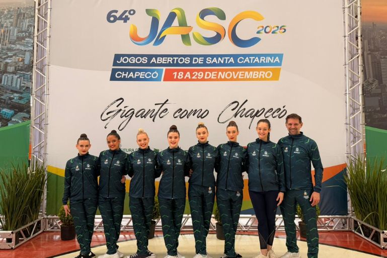 Brusque inicia caminhada nos Jasc com aproximadamente 180 atletas