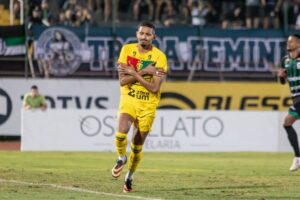 Diego Mathias deixa o Brusque FC e acerta com clube paulista