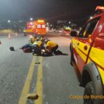 Motociclista e carona sofrem fraturas após colisão com carro em Gaspar