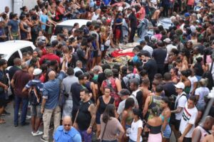 Sobe para cinco total de policiais mortos na Operação Contenção