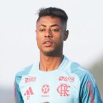 Após julgamento, Bruno Henrique é multado e liberado para jogar pelo Flamengo