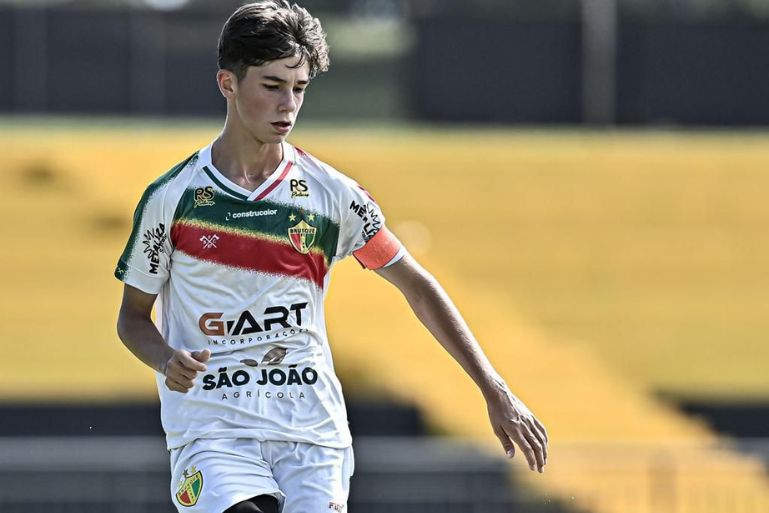 Atleta da base do Brusque integra as categorias de base do Flamengo